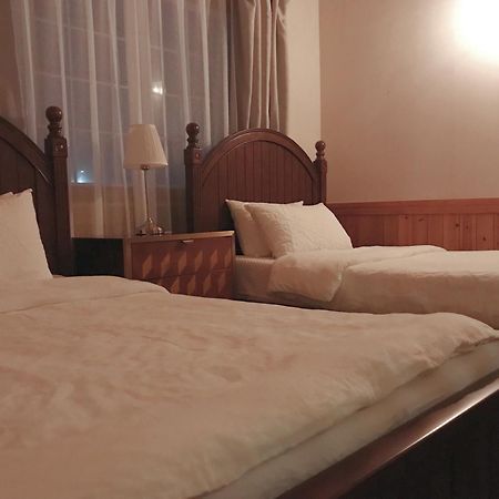 At Corner Resort & Garden Jeju Extérieur photo